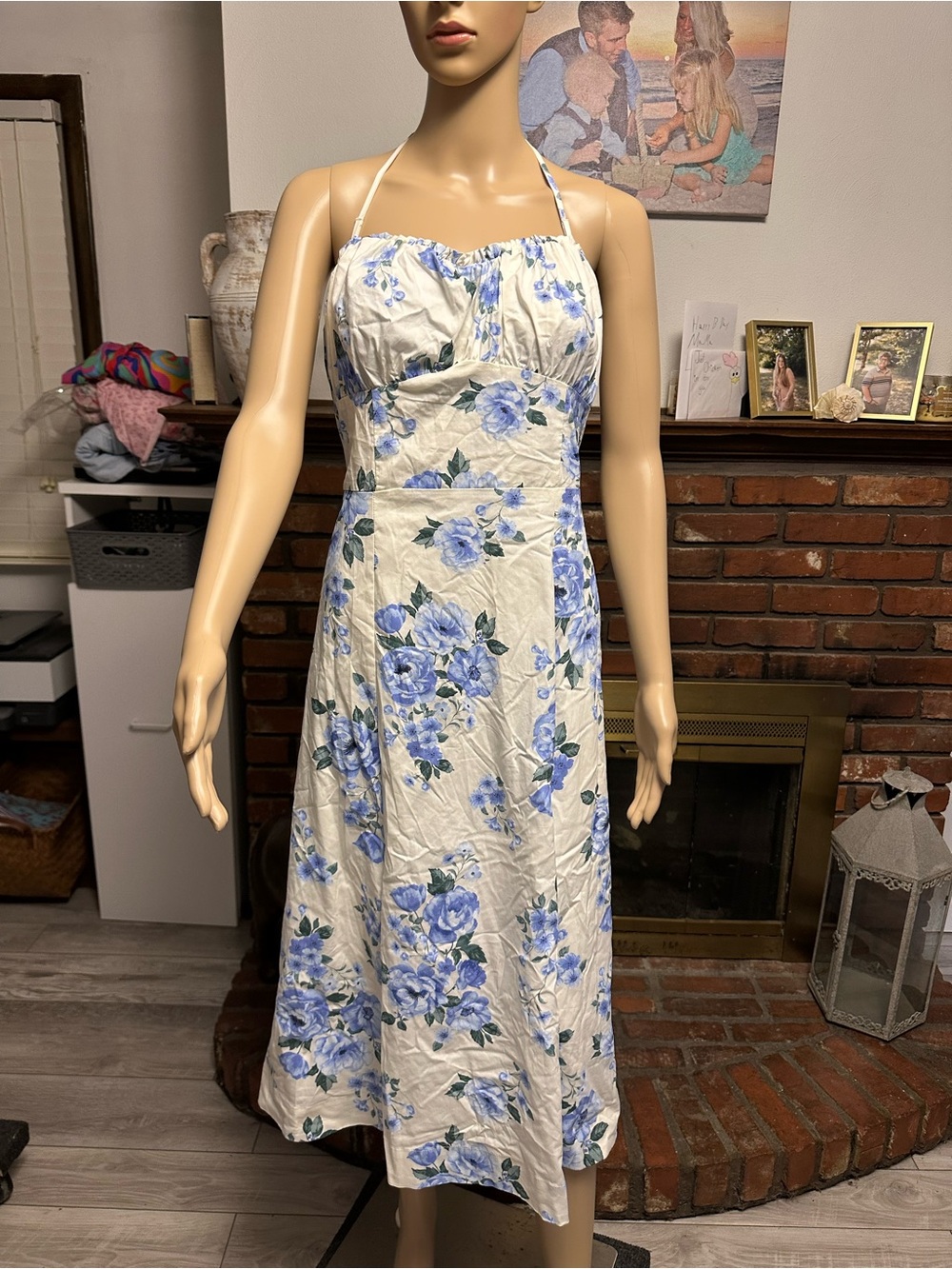 Target Midi Dress with Blue Floral Print -XL